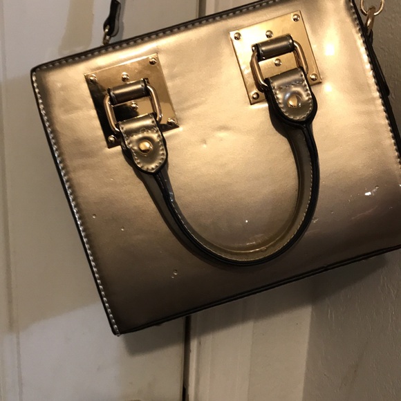 Unbranded gold shoulder Bag - Picture 2 of 8